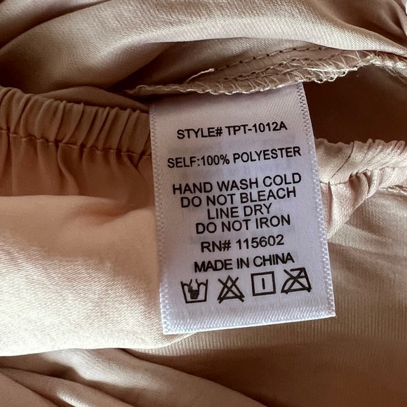 Skylar + Madison Crop Top Boho Off The Shoulder Flowy Dusty Pink Women's Size S - Picture 12 of 12